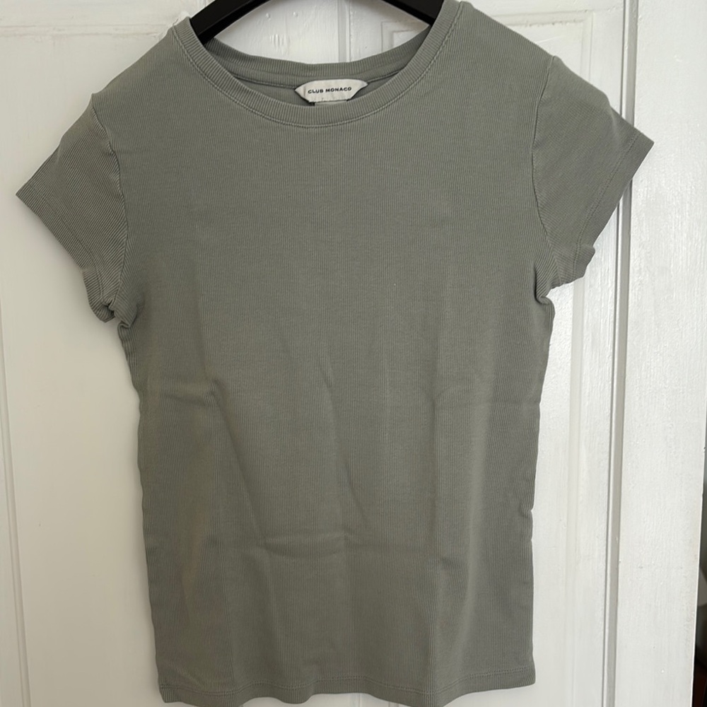CLUB MONACO - Classic Gray Short Sleeve Top